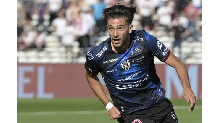 Independiente del Valle's Argentine forward Lautaro Diaz celebrates after scoring against Sao Paulo during the Copa Sudamericana football tournament final match between Sao Paulo and Independiente del Valle, at the Mario Alberto Kempes stadium in Cordoba, Argentina, on October 1st, 2022. (Photo by JUAN MABROMATA / AFP)