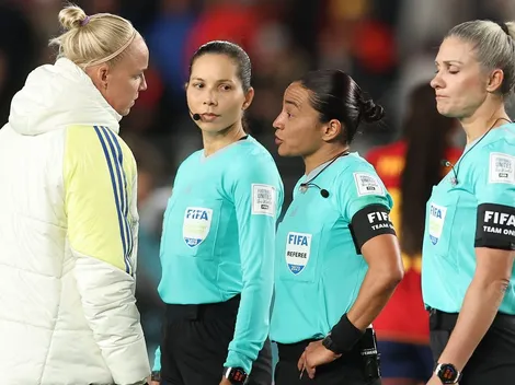 Las jugadoras de Suecia acusaron a Edina Alves de favorecer a España
