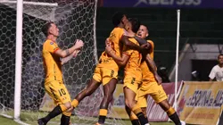 Portoviejo, 12 de agosto de 2023. En el estadio Reales Tamarindos, Delfín recibe a Barcelona en un partido por la Fecha 1 - Segunda Etapa del campeonato nacional de fútbol Liga Pro Bet593 2023. API / Ariel OCHOA