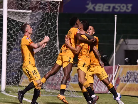 Jugador de Delfín SC, explota contra arbitraje y BSC: "No pueden hacer esto, porque son el poderoso y tienen plata"