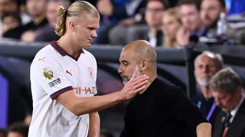 El futbolista noruego anotó un doblete y se llevó el reto de Guardiola.