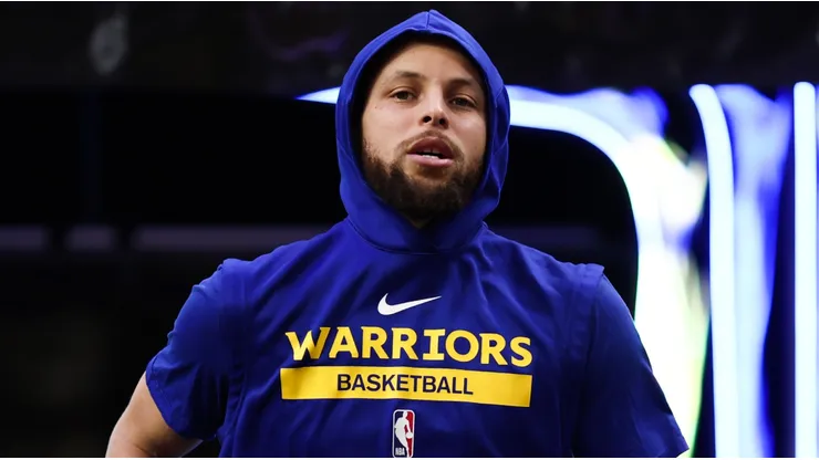 Stephen Curry con Golden State Warriors en la NBA.
