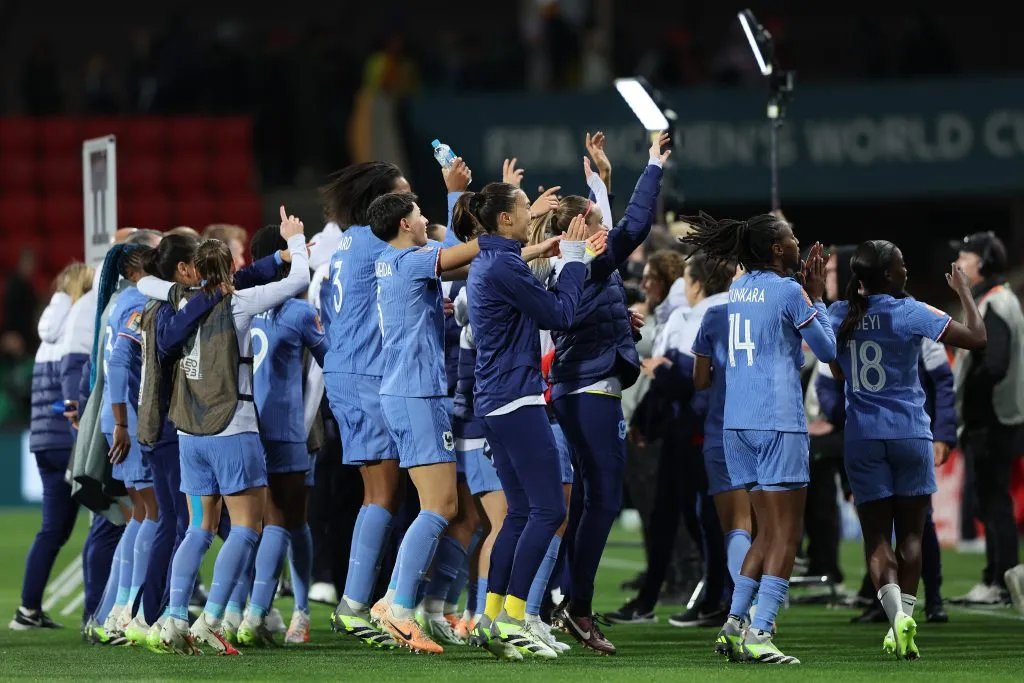 ADELAIDE, AUSTRALIA – AUGUST 08: France players celebrate the team’s 4-0 victory and advance to the quarter final following the FIFA Women’s World Cup Australia & New Zealand 2023 Round of 16 match between France and Morocco at Hindmarsh Stadium on August 08, 2023 in Adelaide, Australia. (Photo by Sarah Reed/Getty Images)