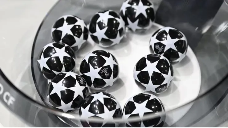La UEFA sorteó los cruces correspondientes a los play-offs de la UEFA Champions League 2023/2024. UEFA.com