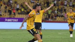 El 'Polaco' anotó los dos goles de Barcelona SC en este debut.