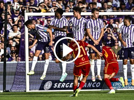 ¡Al ángulo! Golazo de Dybala ante Toulouse