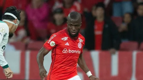 El 9 ecuatoriano se peleó con un compañero y un miembro del cuerpo técnico