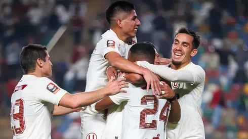 Jorge Fossati mete mano en la alineación titular vs. Melgar