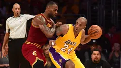 LeBron James y Kobe Bryant enfrentándose en un duelo por la NBA.