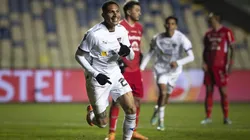 Paolo Guerrero la gran sensación a nivel internacional