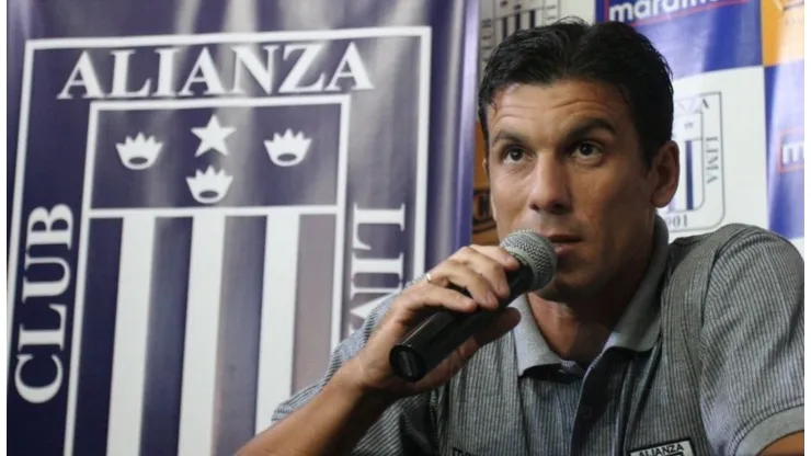 ¿Cómo juegan usualmente los equipos de Mauricio Larriera?