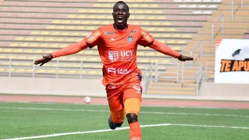 Yorleys Mena por su gran rendimiento podría emigrar nuevamente