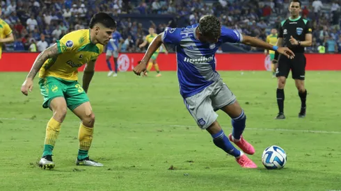 Emelec no pudo con Defensa y Justicia