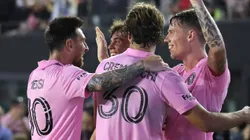 Lionel Messi, Benjamin Cremaschi y Robert Taylor.