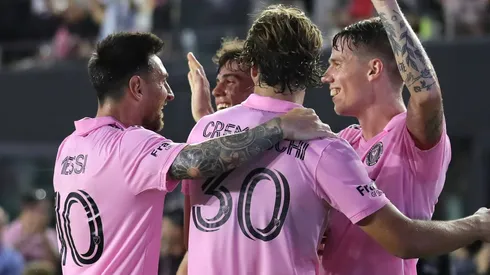 Lionel Messi, Benjamin Cremaschi y Robert Taylor.