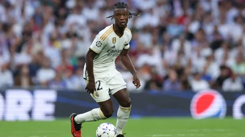 Eduardo Camavinga y Real Madrid estarían estudiando la renovación del contrato que los une por una cláusula de rescisión de 1 billón de euros. Getty Images.