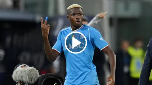 Víctor Osimhen piensa demandar al Napoli por sentirse ridiculizado en dos videos que el club publicó en su cuenta oficial de TikTok. Getty Images.