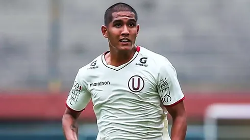 Universitario de Deportes y Roberto Siucho.