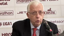 Antonio García Pye no promete traer jugadores ni malgastar dinero en la "U"