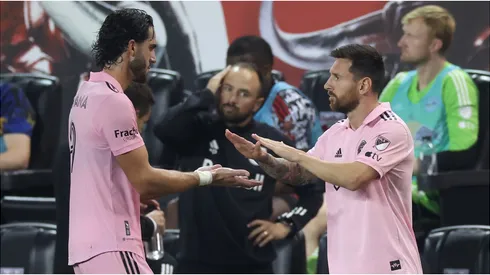 Leonardo Campana y Lionel Messi