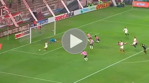 Piero Quispe, Universitario.