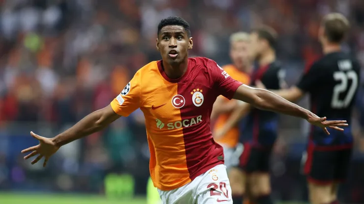 Tetê y su festejo para el empate de Galatasaray.