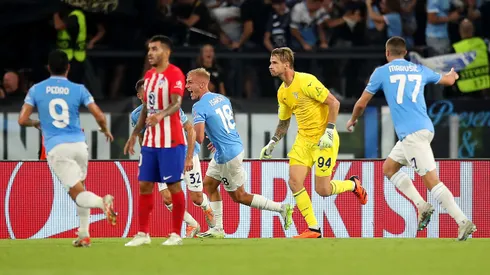 Fue infracción sobre Ángel Correa en la jugada que la Lazio empató el partido con el Atlético de Madrid. Getty Images.