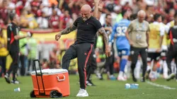 Sampaoli tiene dos duelos claves para su futuro en el 'Mengao'.