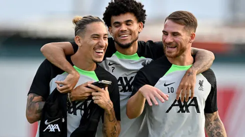 Alexis pierde la paciencia con un compañero del Liverpool: "el tipo más molesto del mundo"