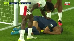 Alarma en PSG: Mbappé sufre fuerte choque con el arco de Niza (VIDEO)