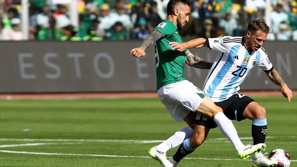 Alexis Mac Allister jugando en la altura contra Bolivia