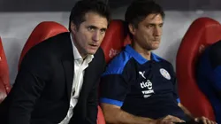BARRANQUILLA, COLOMBIA - NOVEMBER 16: Guillermo Barros Schelotto head coach of Paraguay during a match between Colombia and Paraguay as part of FIFA World Cup Qatar 2022 Qualifiers at Estadio Metropolitano on November 16, 2021 in Barranquilla, Colombia. (Photo by Gabriel Aponte/Getty Images)