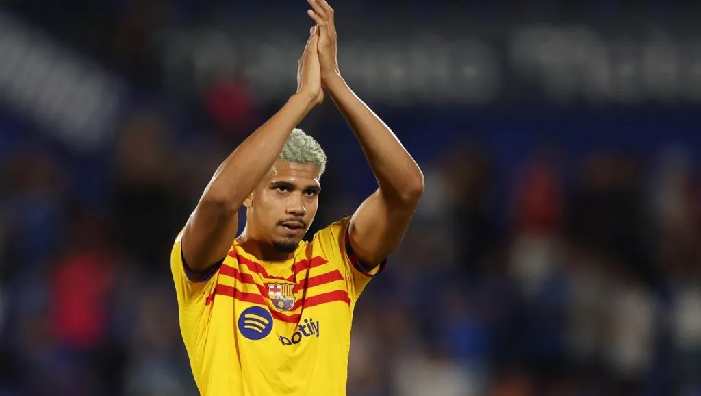 Araújo está cerca de volver (Getty Images).