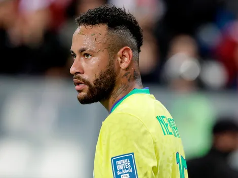 Neymar desató toda su furia contra Perú y se quejó duramente sobre el césped del estadio Nacional