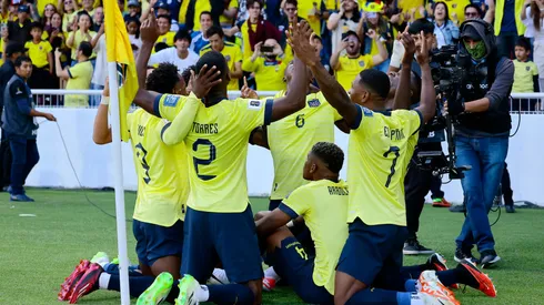 QUITO, ECUADOR - SEPTEMBER 12: Felix Torres of Ecuador celebrates with teammates after scoring the team's first goal during a FIFA World Cup 2026 Qualifier match between Ecuador and Uruguay at Estadio Rodrigo Paz Delgado on September 12, 2023 in Quito, Ecuador. (Photo by Franklin Jacome/Getty Images)
