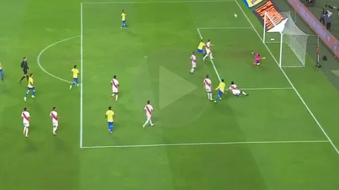 ¿Es un héroe?, ¿es una pared? No... Es San Pedro Gallese