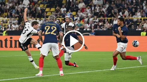 Müller sorprende a Francia.