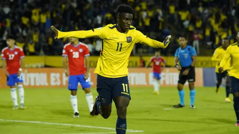 El joven delantero ecuatoriano se mandó este golazo con Barcelona SC