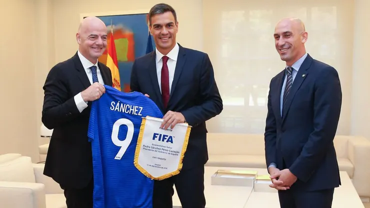 FIFA le manifestó al Gobierno de España que la principal traba que tienen para organizar el Mundial 2030 es el racismo. @RFEF