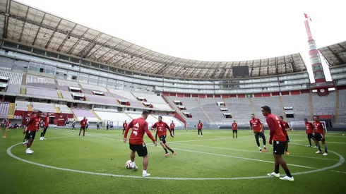 El esquemático 11 titular de Perú para enfrentar a Brasil