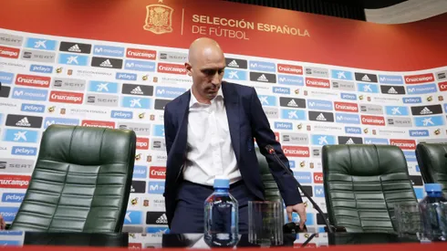 Rubiales dimite a su cargo como presidente de la RFEF tras el escándalo en el Mundial
