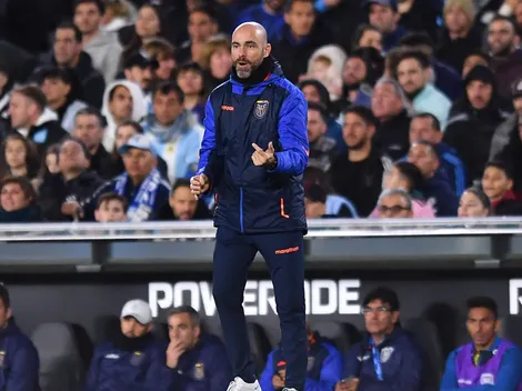 Los hinchas llenan de críticas a Félix Sánchez por este jugador