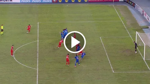 Bardhi del Trabzonspor fue el encargado de arruinar los festejos de Italia