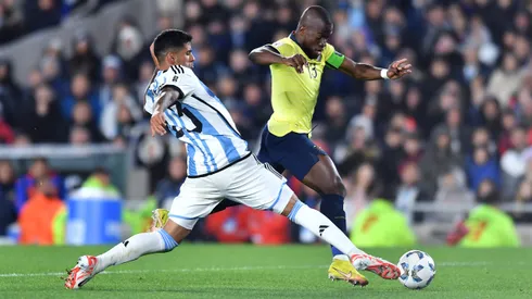 BUENOS AIRES, ARGENTINA - SEPTEMBER 07: Cristian Romero of Argentina and Enner Valencia of Ecuador compete for the ball during the FIFA World Cup 2026 Qualifier match between Argentina and Ecuador at Estadio Más Monumental Antonio Vespucio Liberti on September 07, 2023 in Buenos Aires, Argentina. (Photo by Marcelo Endelli/Getty Images)