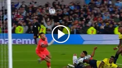 ¡Al palo! Lautaro estuvo a centímetros de abrir la cuenta para Argentina ante Ecuador