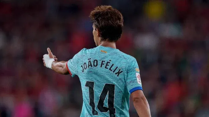 Joao Félix debutó en el FC Barcelona vs. Osasuna. @FCBarcelona