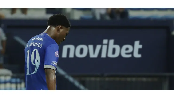 Emelec no pudo con Aucas y sigue cerca del descenso