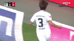 Itakura sorprendió al Bayern.