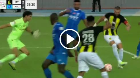 Benzema y una excelente definición de taco.