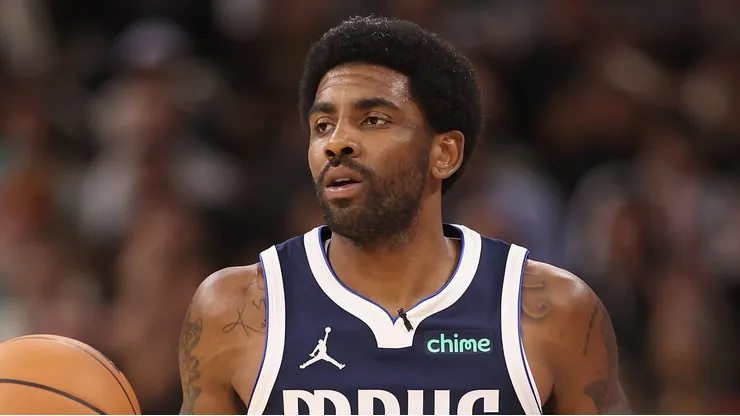 Kyrie Irving es una de las figuras de los Mavs.